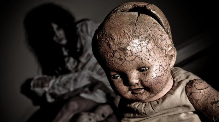 Objetos amaldiçoados espalhados pelo mundo