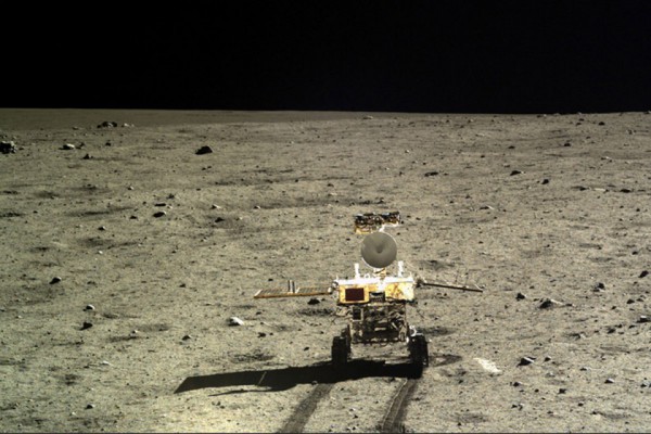 chang-e-3-rover-moon-960x640-e1440527286258 Chineses planejam instalar uma base no lado escuro da lua