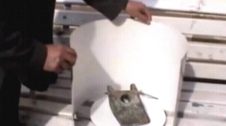 objeto-de-aluminio-destaque