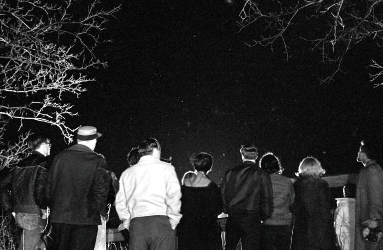 ovnis em massa destaque